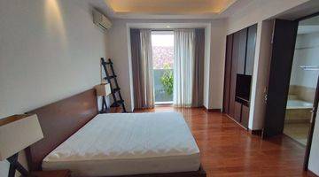 kamar tidur balinese theme apartment in a