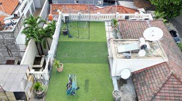 Gambar 4 Wonderful House, Nice Pool And Rooftop With Cozy 7 Bedrooms At Kebayoran Baru Area