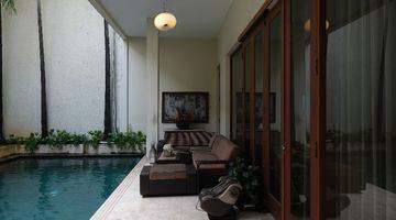 Gambar 2 Wonderful House, Nice Pool And Rooftop With Cozy 7 Bedrooms At Kebayoran Baru Area