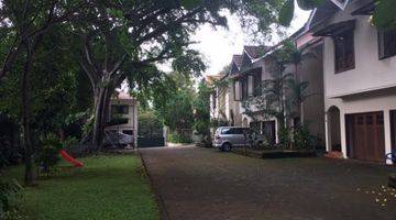 Gambar 1 Excellent Town House With 3 Bedrooms In Strategic And Famous Kemang Area