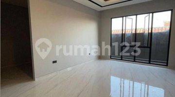 Gambar 4 Jual Rumah Baru Mewah Di Citraland Row 4 Mobil