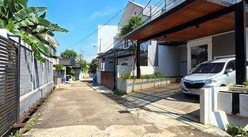 Gambar 1 Rumah Modern Dalam Cluster One Gate Di Pondok Bambu Duren Sawit Jakarta Timur 