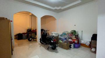 Gambar 4 Rumah Mewah 2 Lantai Furnished  Murah Diskon Besar