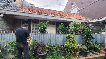 Gambar 5 Rumah Tomang Murah Depan Taman Anggrek Mall Central Park Grogol Jakarta Barat 185m2