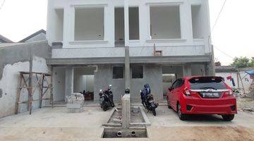 Gambar 4 Rumah 2 Lantai Tropical Classic Pekayon Bekasi Jawa Barat