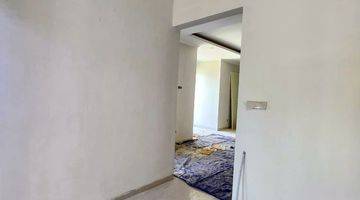 Gambar 4 Dijual Rumah Royal Residence Hook Pintu Kayu Jati Siap Huni