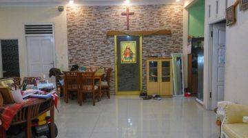 Gambar 2 Rumah 2 Lantai Bagus Semi Furnished SHM di Pondok Gede, Depok