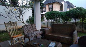 Gambar 1 Rumah 2 Lantai Bagus Semi Furnished SHM di Bukit Menteng, Tangerang Selatan