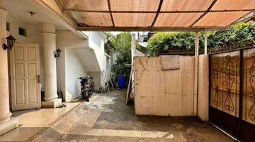 Gambar 5 Rumah 2 Lantai Bagus Semi Furnished SHM di Jl. Siaga Baru, Jakarta Selatan