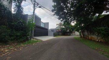 foto lainnya rumah 3 lantai pool di