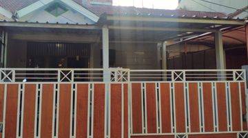 tampak depan rumah bu hitung tanah di