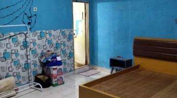 kamar tidur rumah bu hitung tanah di