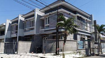 Gambar 1 D192. Rumah Gress Modern Minimalis Jemursari Row Jalan Lebar Puolll