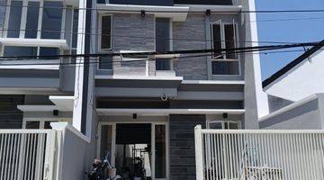 Gambar 1 D207. Dijual Rumah Baru Modern Minimalis Jemursari