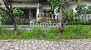 Gambar 1 Rumah Hitung Tanah Under Market Price Manyar Indah Surabaya