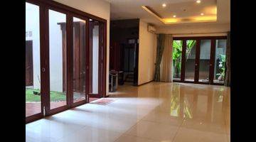 Gambar 4 Rumah mewah semi furnished di Bintaro Sektor 9