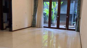 Gambar 5 Rumah mewah semi furnished di Bintaro Sektor 9