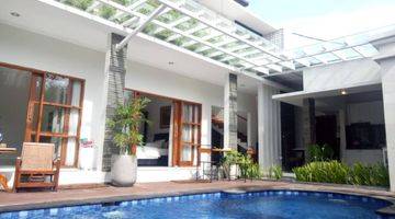 Gambar 4 Villa modern, cantik dan siap huni cocok untuk invest dan huni di Jimbaran Bali.