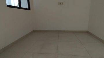 Gambar 5 Dijual Rumah Di Casa Jardin  3 Lantai Shm 