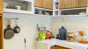 dapur rumah pik 3 lantai furnished,