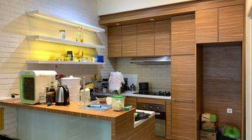 dapur rumah pik 2 lantai semi