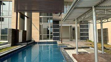 Gambar 1 Rumah Brandnew Mozart Golf Island, View Golf dan Danau, Ada Pool