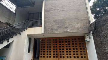 Gambar 1 Disewakan Rumah Modern Minimalist Area Senopati