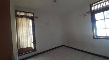 Gambar 4 Dijual Cepat Hitung Tanah, Rumah Butuh Renovasi Area Cihanjuang