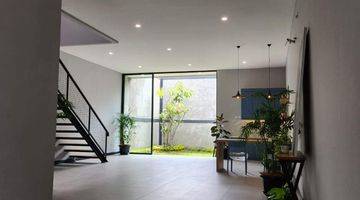 Gambar 1 Rumah Baru Industrial Design Giri Loka 1. Bsd City 