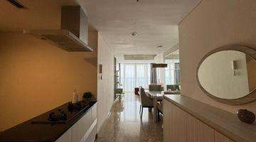 Gambar 3 Sewa Apartment The Royale Springhill 2 BR 119 Meter Furnish