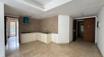 Gambar 2 Jual murah apartemen royale springhill 2BR 119 meter