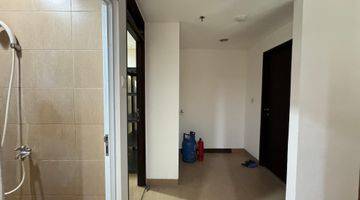 Gambar 3 Sewa Apartemen Royale Springhill 2 Kamar 165 Meter Semifurnish