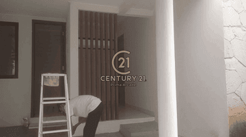 Gambar 2 Rumah Siap Huni Di Depan Taman Discovery Residences Bintaro Sek 9