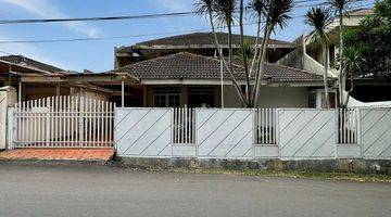 tampak depan lebak bulus - dalam kompleks,