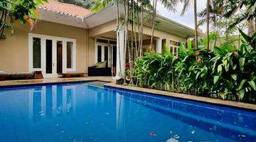 kolam renang kemang dalam - tropical home,