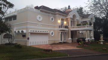 Gambar 4 jual rumah 2 lantai mewah, luas dan ada swimming pool di Acropolis Legenda Wisata Cibubur