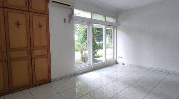 Gambar 2 For Rent House At Kemang Area 4 Bedrooms Kmg023 