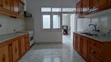 Gambar 3 For Rent House At Kemang Area 4 Bedrooms Kmg023 