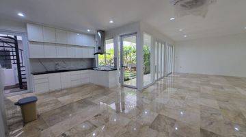 Gambar 3 Beautiful 4 Bedroom House For Rent In Kebayoran Baru Near Asean Mrt Kbbr261