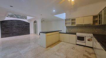 Gambar 5 For Rent 5 Bedroom Spacious House In Pondok Indah Pndind067