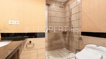 Gambar 1 Stylish 2 BR Furnished Unit For Rent Kempinski Private Residence Kemp006 A1