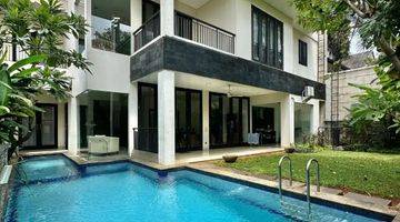 Gambar 1 Modern Tropical Townhouse - Kemang