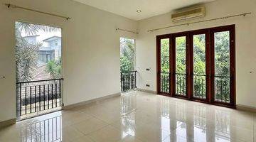 Gambar 5 Modern Tropical Townhouse - Kemang