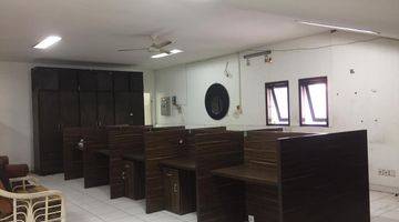 Gambar 4 Rumah Di Kemang Semi Furnished