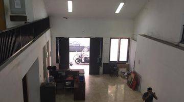 Gambar 2 Rumah Di Kemang Semi Furnished