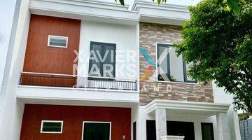 tampak depan rumah citraland eastwood ciamik lingkungan