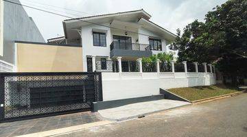 Gambar 3 Dijual Rumah Lama Besar Hoek di Pondok Indah, Luas Tanah 768