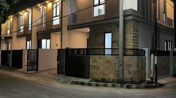 Gambar 2 Jual rumah Darmo2an harga 1 M an