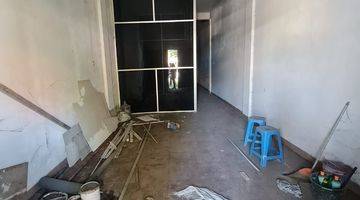 Gambar 3 Dijual Ruko Lokasi Ramai Penduduk di Jl. Kelud Raya Semarang