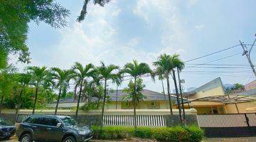 Gambar 1 Rumah Simpruk Golf